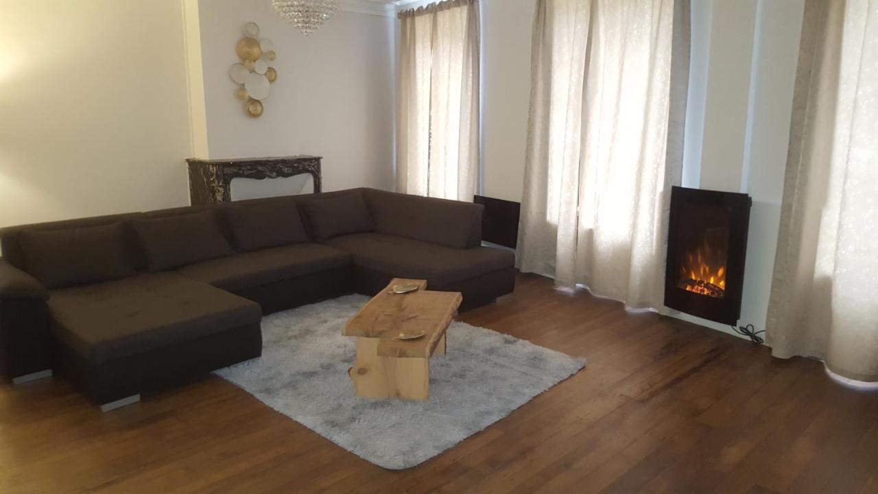 Appartement Spacieux Et Atypique Sedan Exterior foto